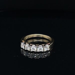 Lab grown Diamonds band