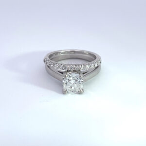 MEMO 3395 PLATNUM CUSHION SOLITAIRE GIA 1189967801 COLOR E CLARITY SI2