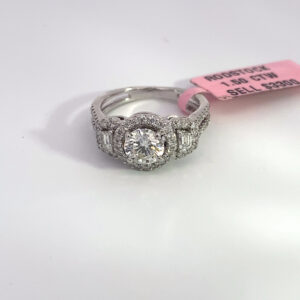 RODSTOCK 0.90 CARAT CENTER STONE COLOR H CLARITY SI2 1.50 CARAT TOTAL WEIGHT